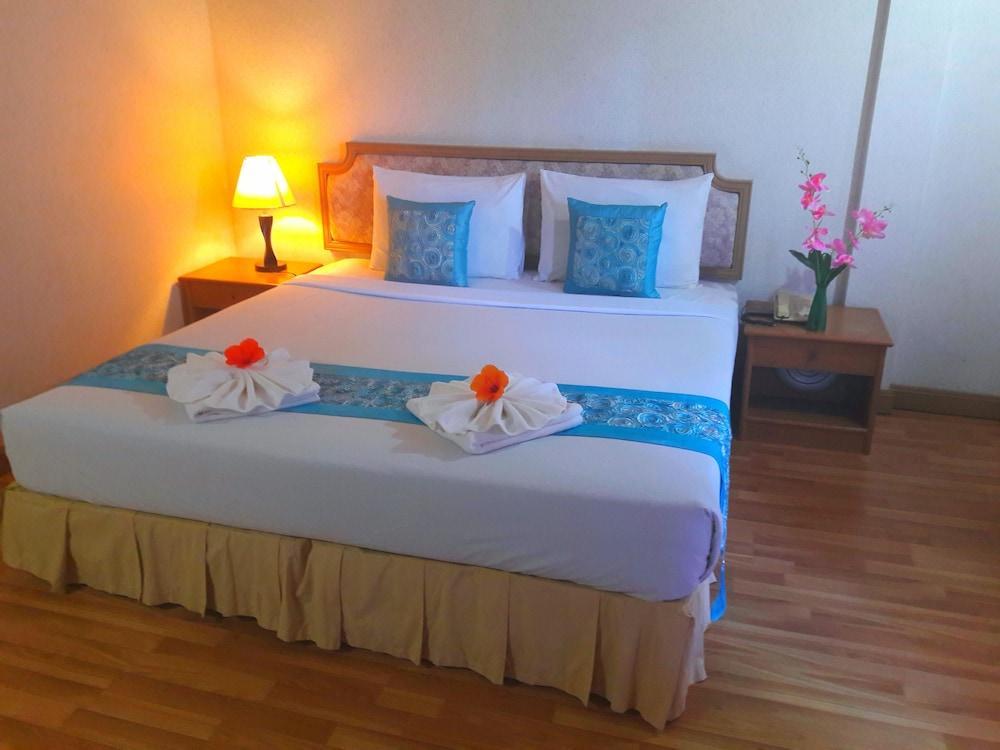 Takiab Beach Resort HHQ Exterior foto