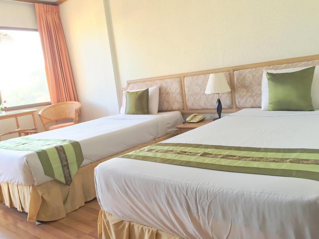 Takiab Beach Resort HHQ Exterior foto