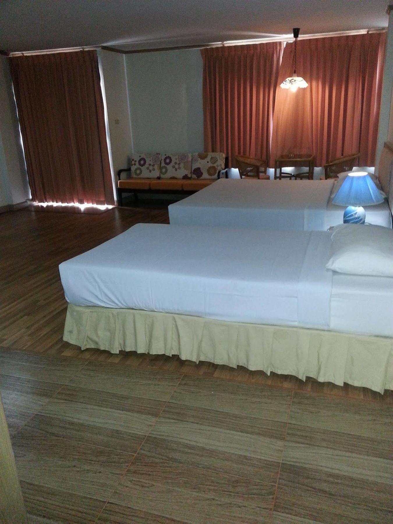 Takiab Beach Resort HHQ Exterior foto