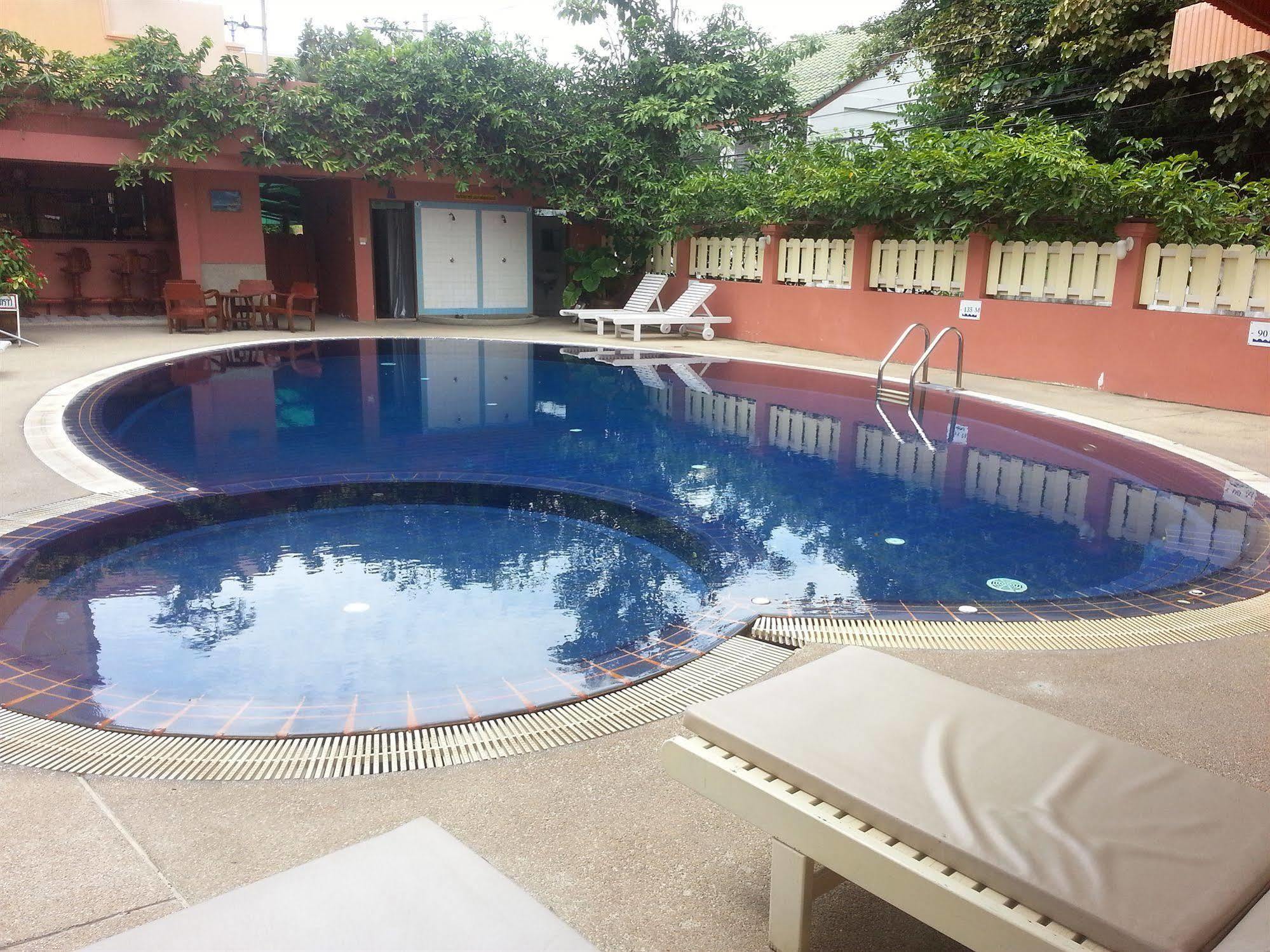 Takiab Beach Resort HHQ Exterior foto