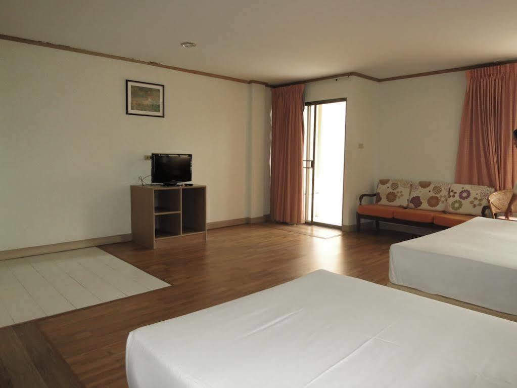 Takiab Beach Resort HHQ Exterior foto