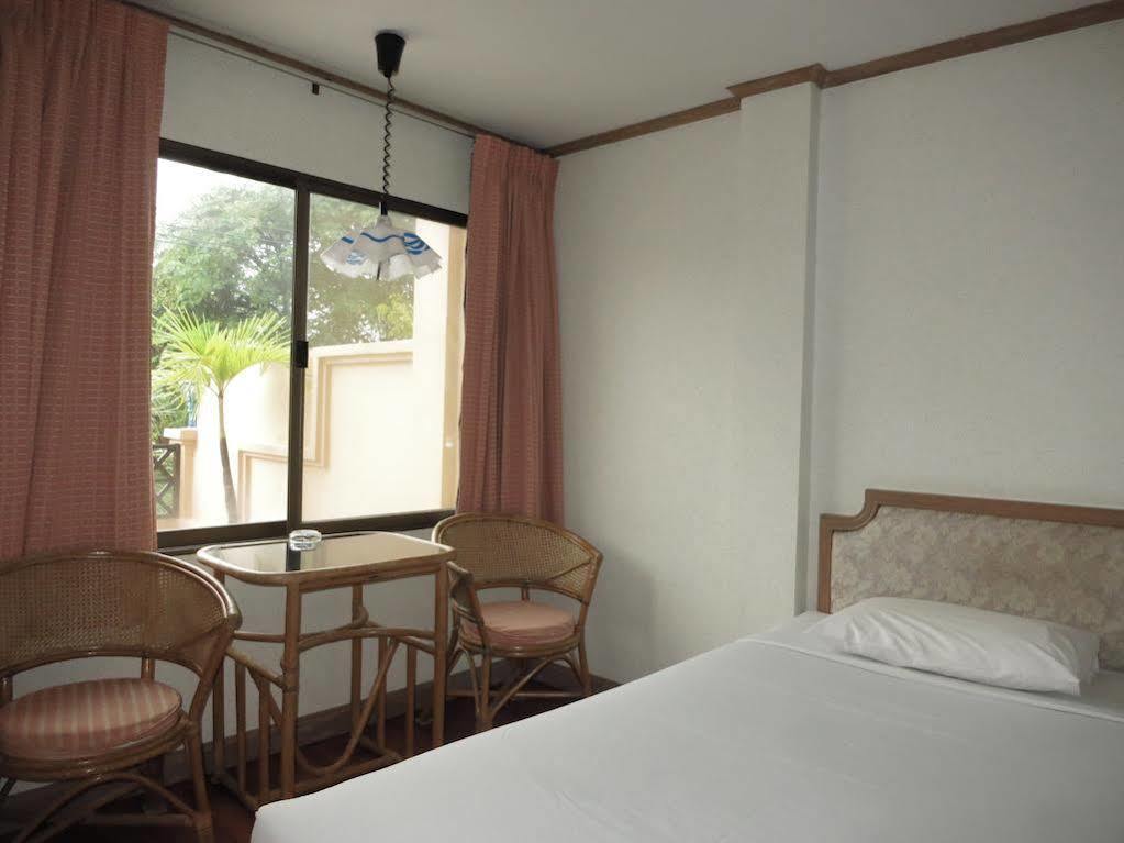 Takiab Beach Resort HHQ Exterior foto