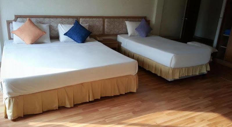 Takiab Beach Resort HHQ Exterior foto