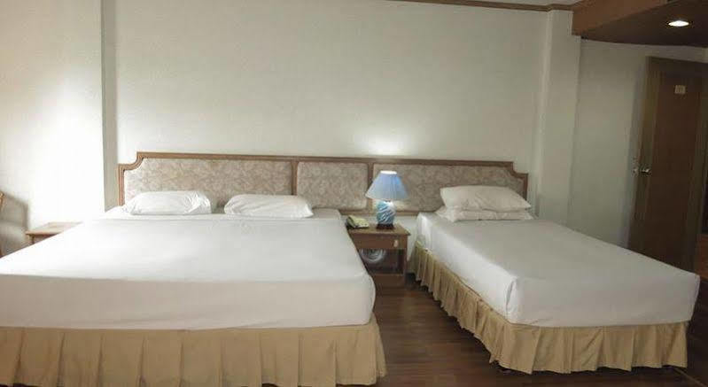 Takiab Beach Resort HHQ Exterior foto
